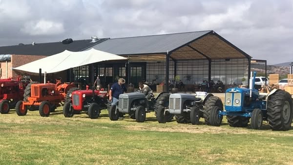 old tractor show 28 dec 24